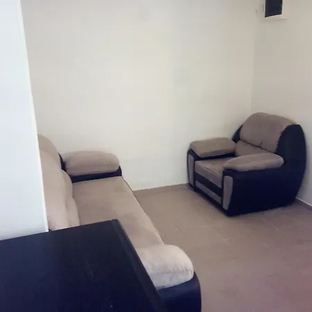 And Camelia Guest house