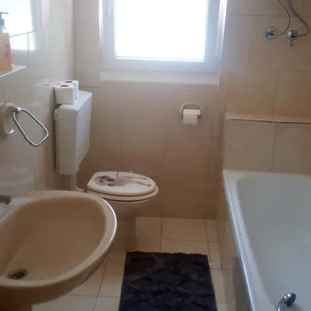 And Camelia Guest house Premantura